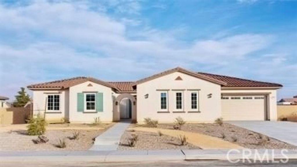 Photo of 12925 Davona Dale Rd, Apple Valley, CA 92308 (MLS # IV26015475)