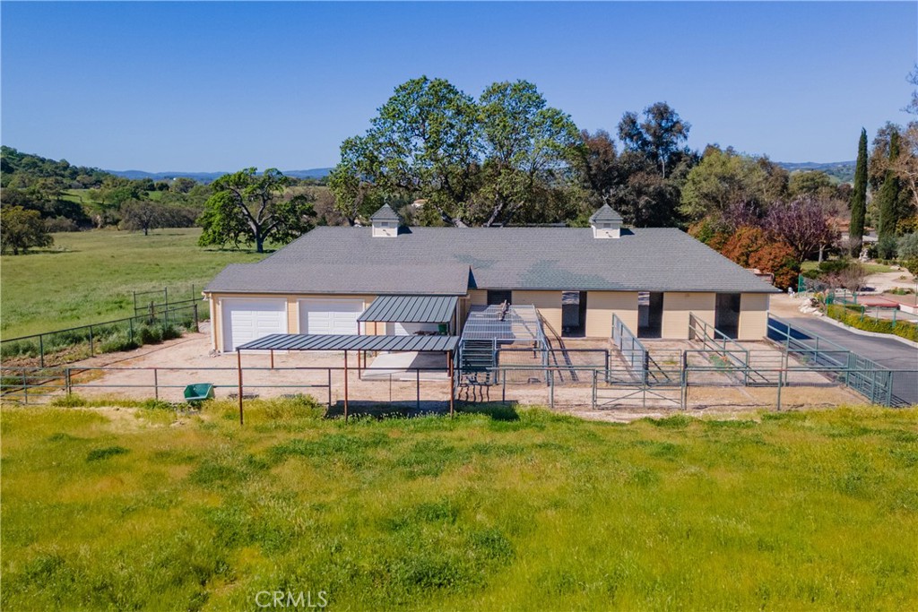 Paso Robles, California, 93446, United States, 4 Bedrooms Bedrooms, ,5 BathroomsBathrooms,Residential,Active,2016421