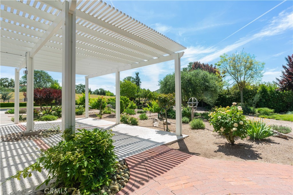 Paso Robles, California, 93446, United States, 4 Bedrooms Bedrooms, ,5 BathroomsBathrooms,Residential,Active,2016421