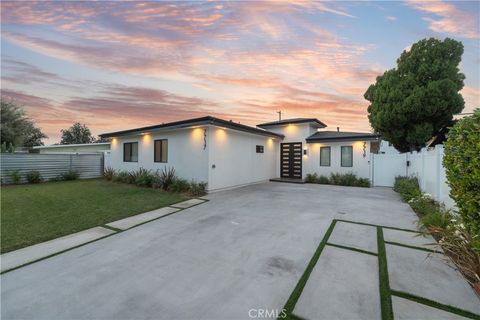 7717 Jamieson Avenue Reseda CA 91335