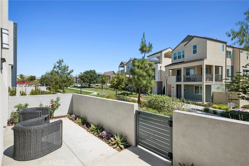 327 Baluster, Irvine CA 92618 - Photo 42