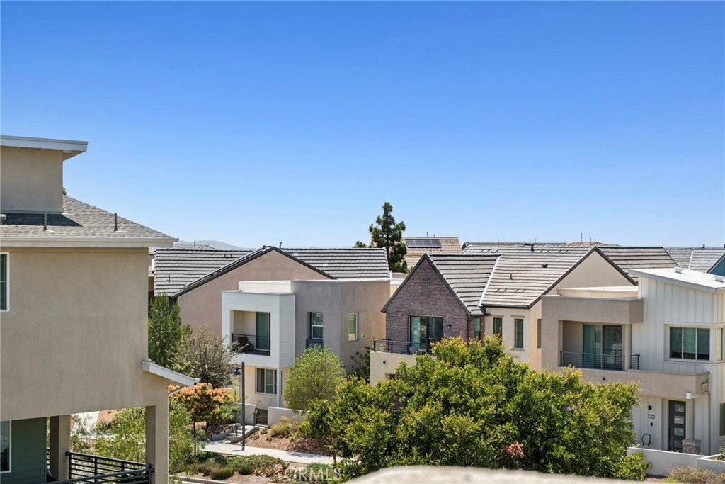 327 Baluster, Irvine CA 92618 - Photo 32
