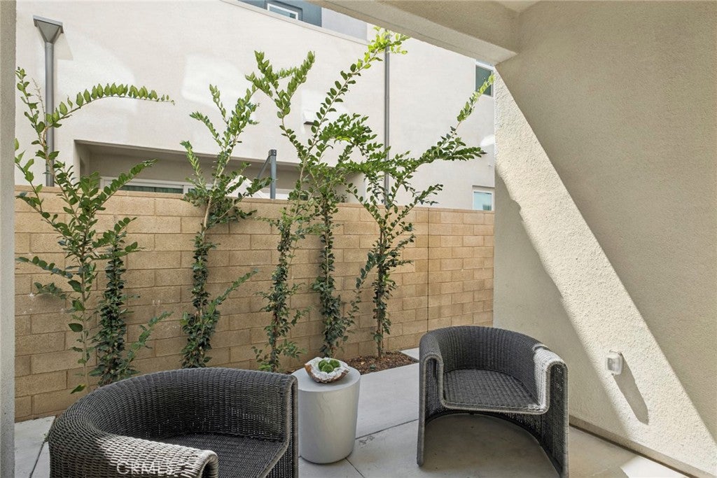 327 Baluster, Irvine CA 92618 - Photo 9