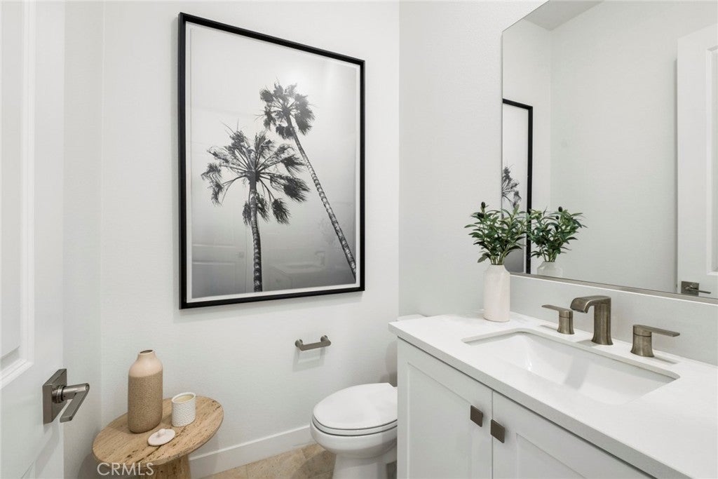 327 Baluster, Irvine CA 92618 - Photo 39
