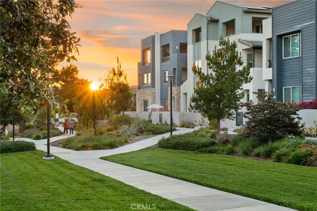 327 Baluster, Irvine CA 92618 - Photo 43