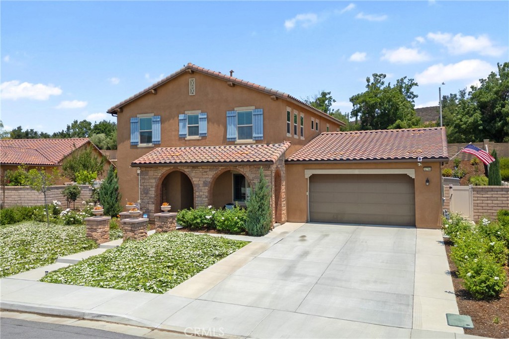 32768 Cherokee Rose Street