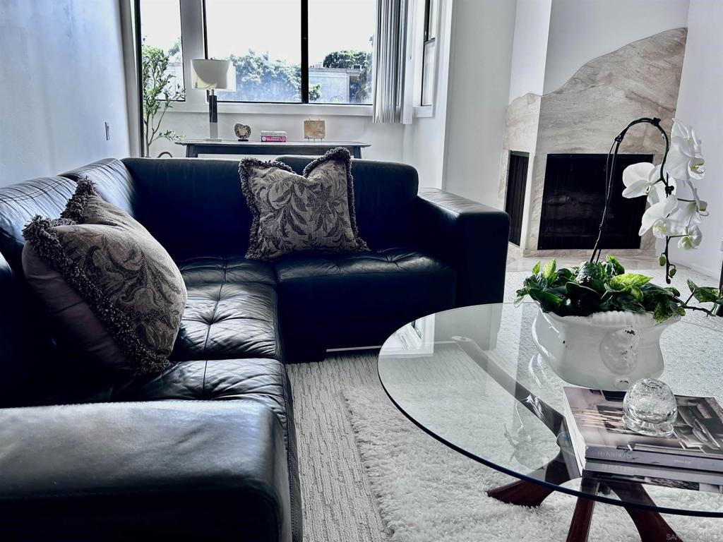 La Jolla - Residential Lease