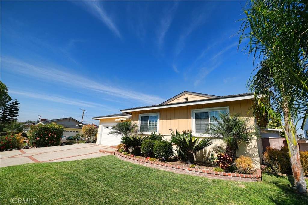 15708 La Barca Drive