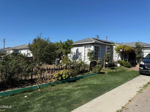 Photo of 1174 S I Street, Oxnard, CA 93033 (MLS # V1-37461)