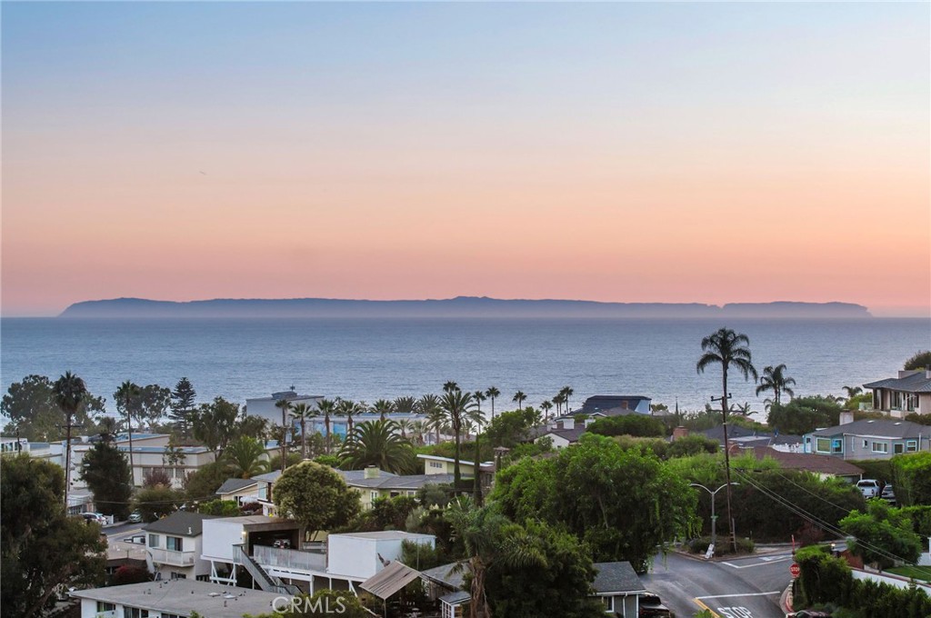 547 Temple Hills Drive