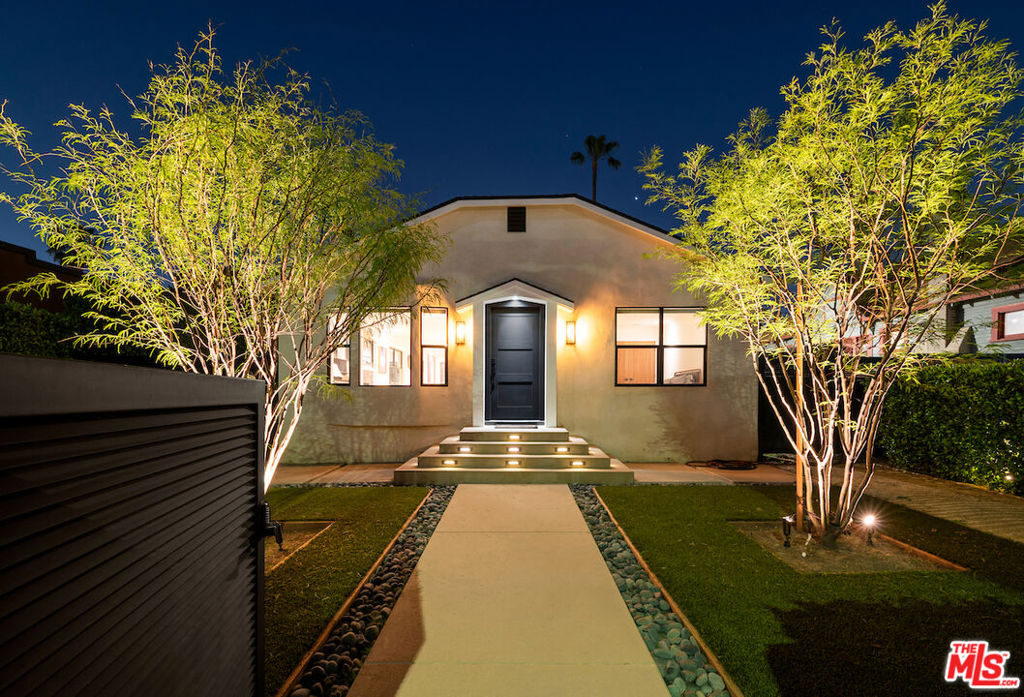An exquisite blend of elegance and comfort, this beautiful contemporary Craftsman Home in Park Mesa Heights is just a short distance from world-class art museums and music and sports centers. Meticulously maintained privacy hedges set the stage for what lies beyond a highly customized interior design showcasing quality craftsmanship, imbued with soft white tones, a Lutron light system, custom door millwork throughout, and gleaming white oak hardwood floors. Ideal for entertaining or corporate assemblies. Large windows bring in natural light and create a relaxing resort-style atmosphere across the open-concept layout.