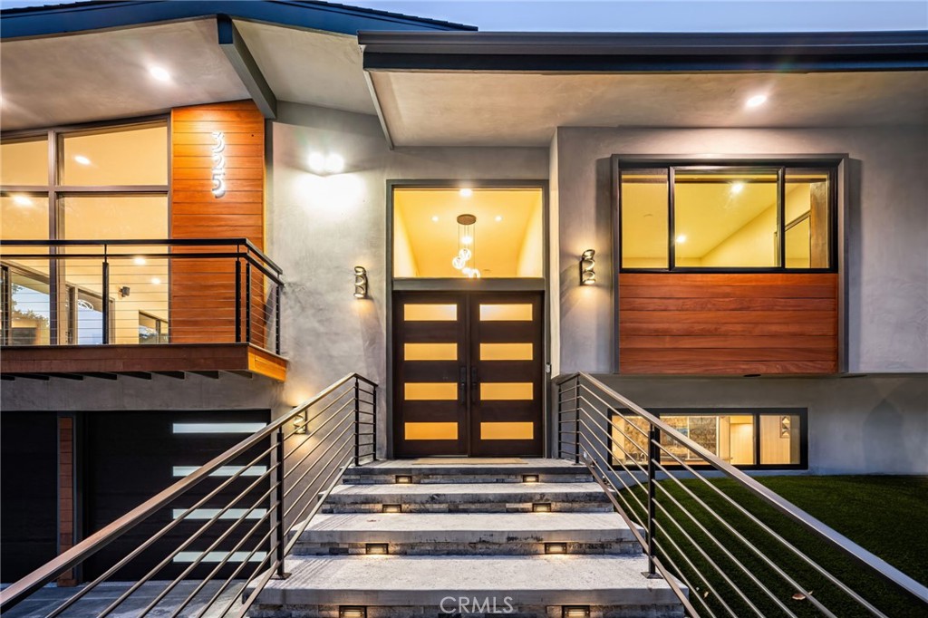 325 N Madison Avenue