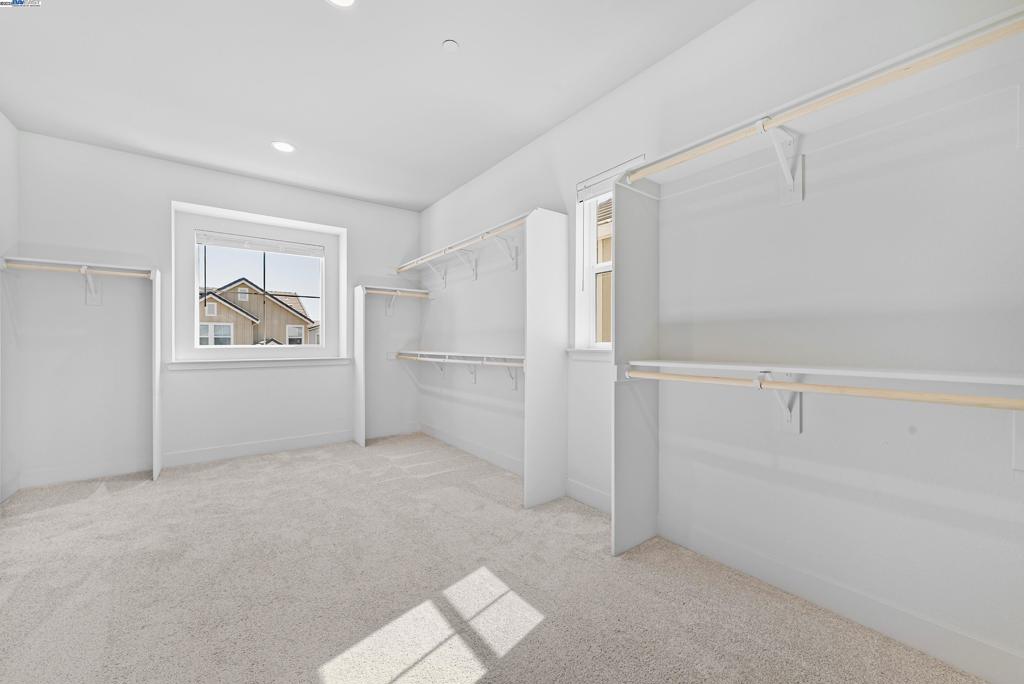 NEWARK - Residential