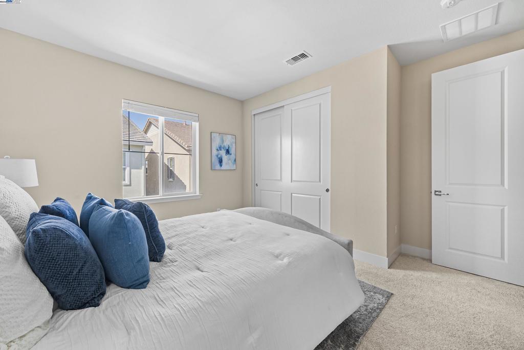 NEWARK - Residential