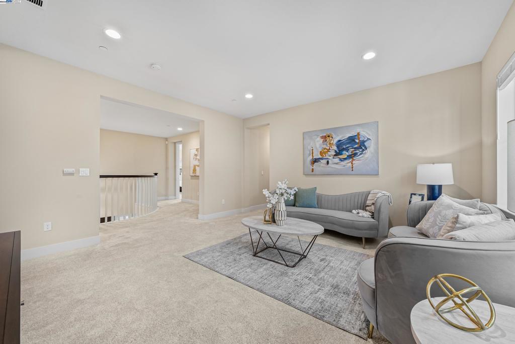 NEWARK - Residential