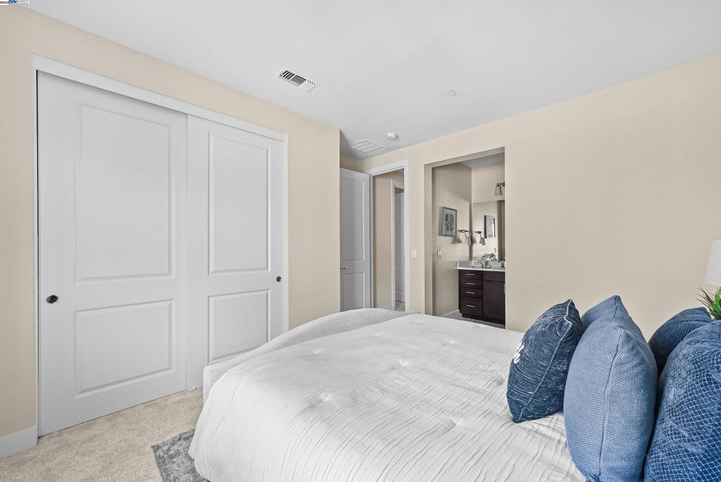 NEWARK - Residential