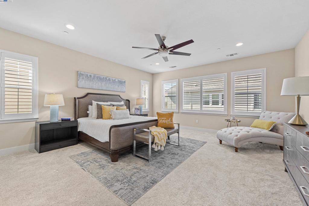 NEWARK - Residential