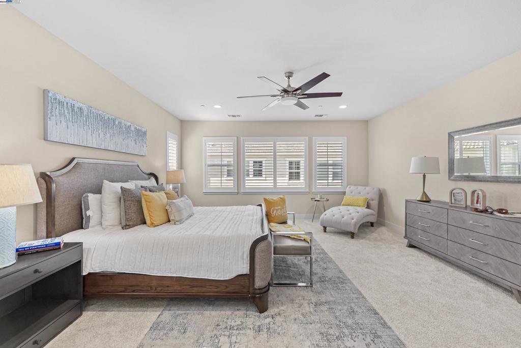 NEWARK - Residential