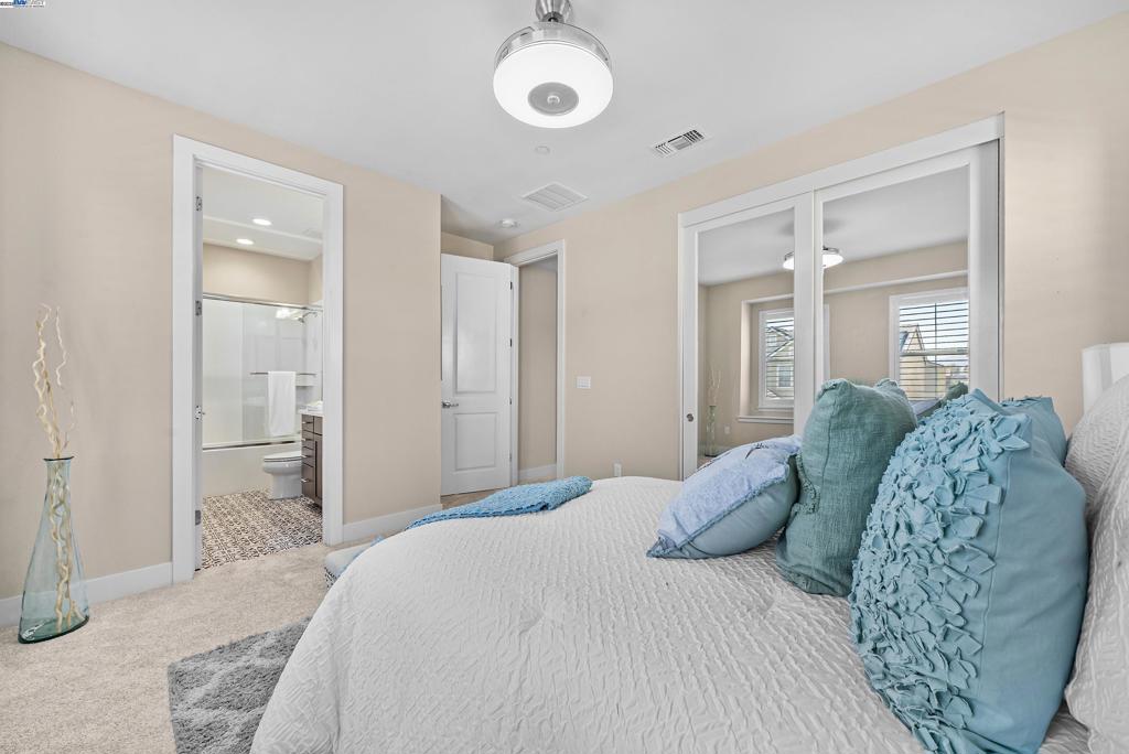 NEWARK - Residential