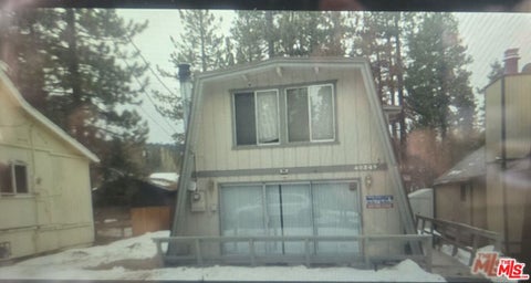 Photo of 40249 Esterly Lane, Big Bear, CA 92315 (MLS # 26990521)