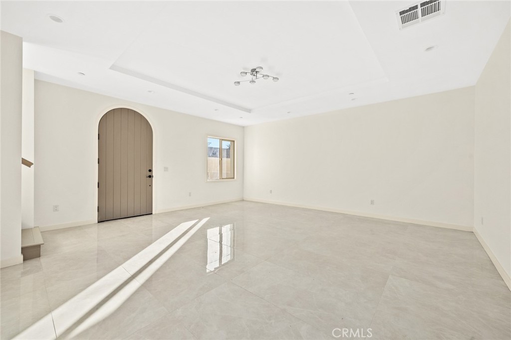 1228 Temple City Blvd