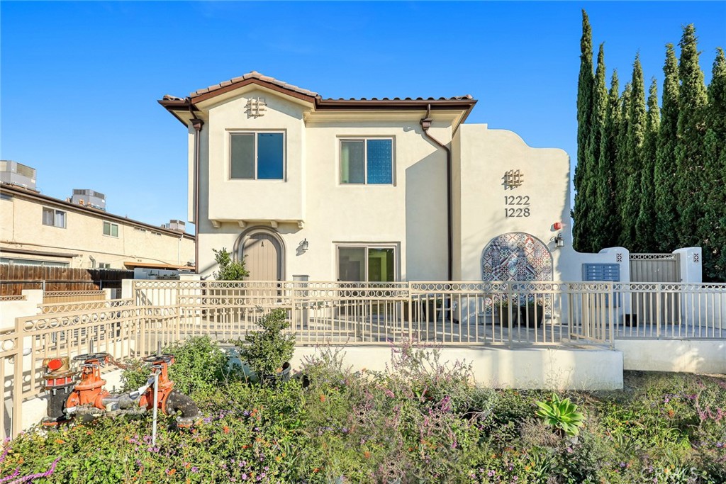 1228 Temple City Blvd