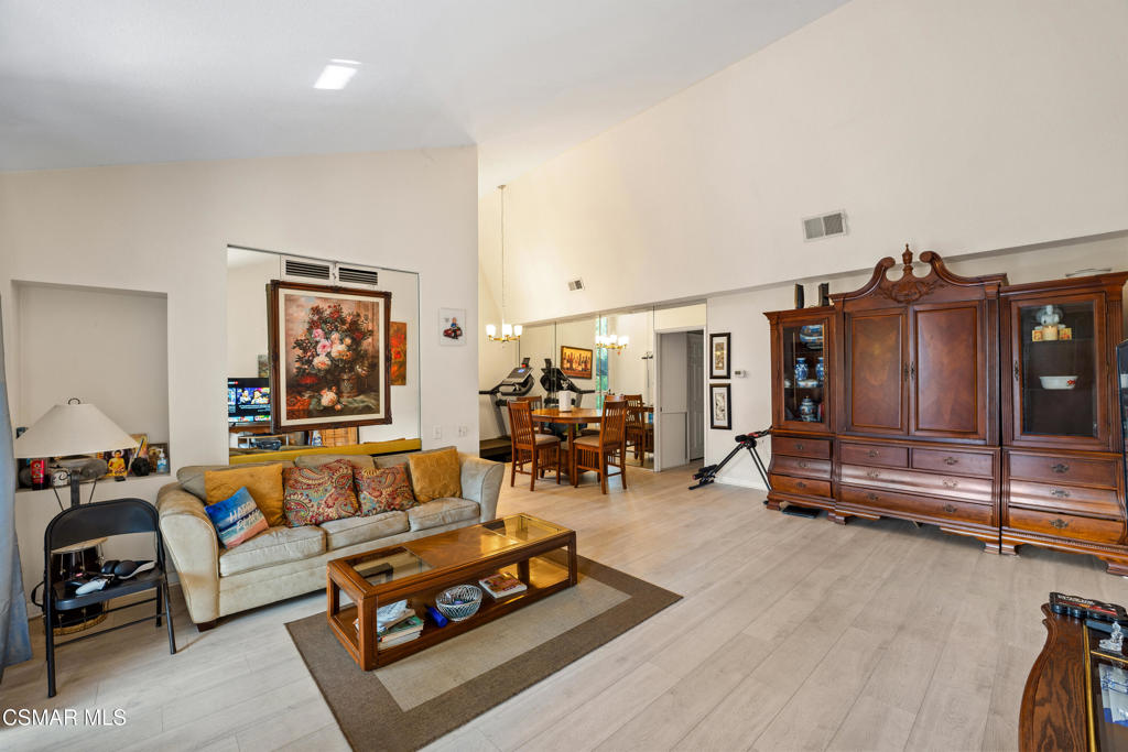 31552 Agoura Road 4