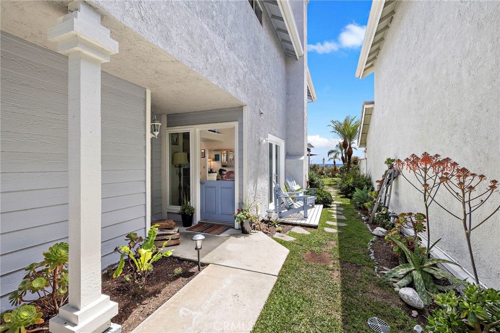 2338 Avenida Marejada 29