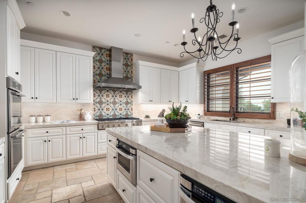 7576 Northern Lights