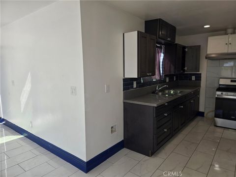 Photo of 16684 forrest ave #2 Ave, Victorville, CA 92395 (MLS # DW25248675)