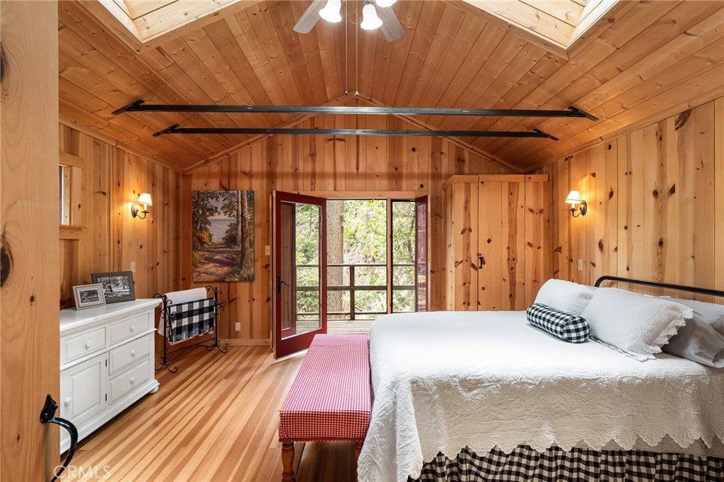 15 Toyon Trail