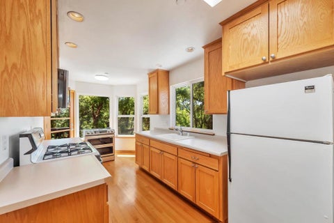 Tiny photo for 950 Oak Ridge Road, Los Gatos, CA 95033 (MLS # ML82054818)