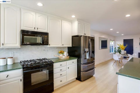 Tiny photo for 5261 Sussex Pl Pl, Newark, CA 94560 (MLS # 41146929)