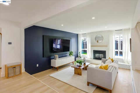 Tiny photo for 5261 Sussex Pl Pl, Newark, CA 94560 (MLS # 41146929)
