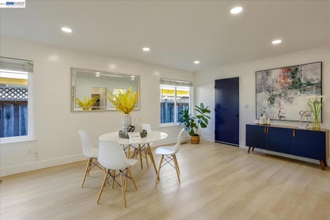Tiny photo for 5261 Sussex Pl Pl, Newark, CA 94560 (MLS # 41146929)