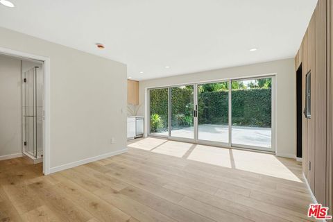 Photo of 460 La Jolla Avenue #1/2, Los Angeles, CA 90048 (MLS # 26661877)