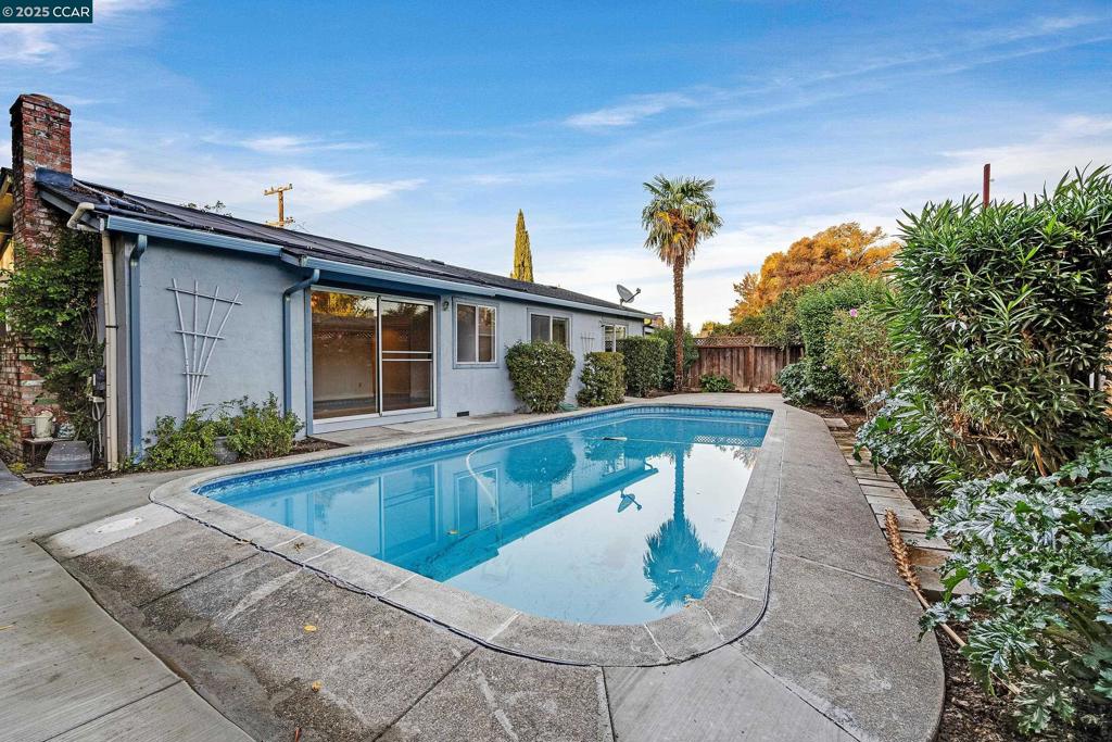 SUNSHINE ESTATES - Residential