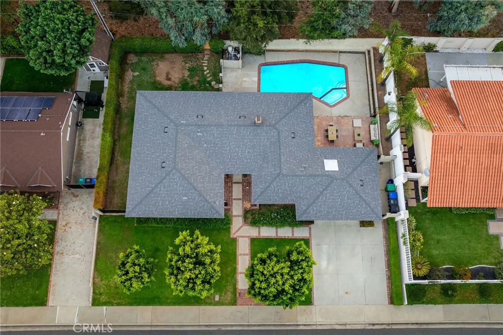 4833 Chamber Avenue