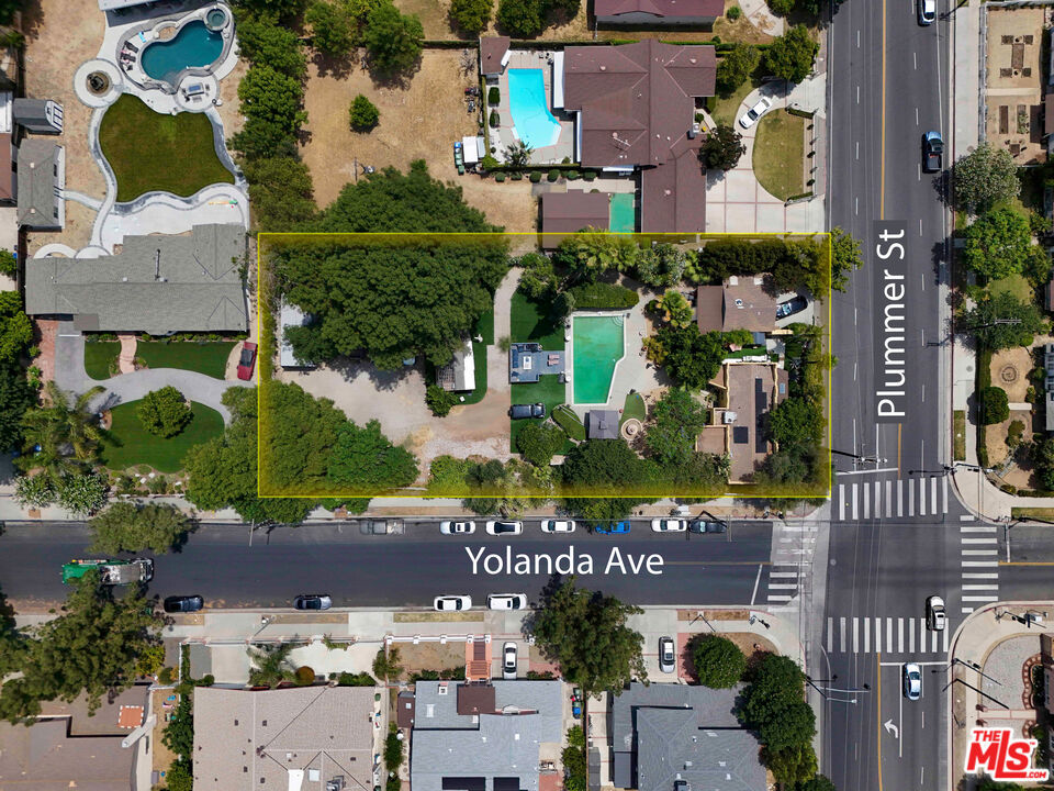 9506 Yolanda Avenue