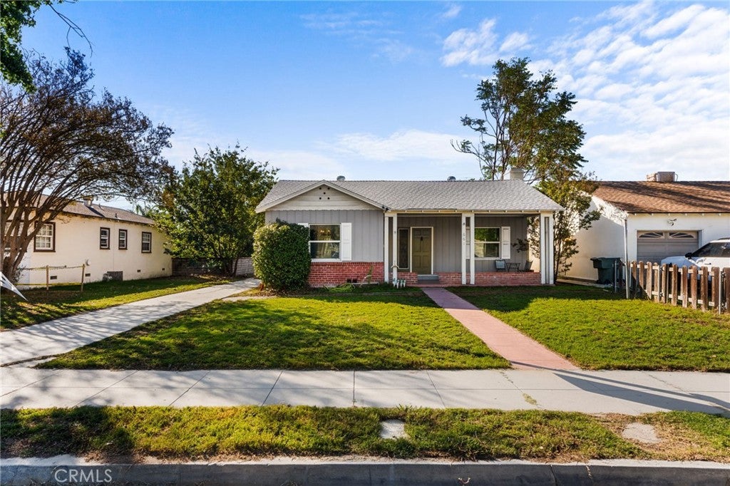 661 W 27th