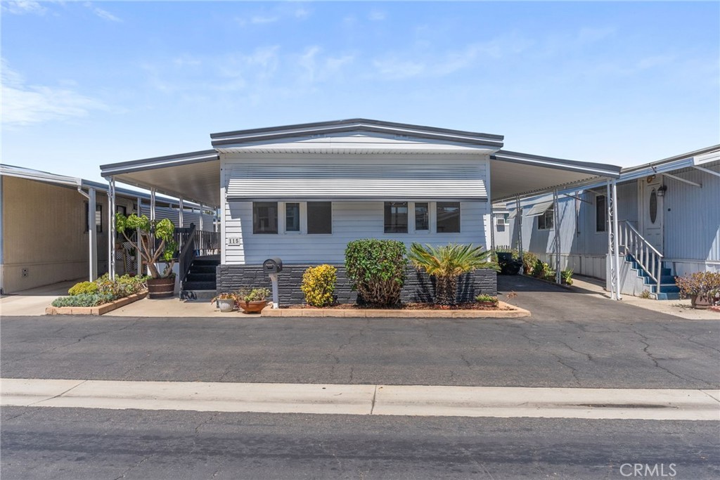 15621 Beach Boulevard 115