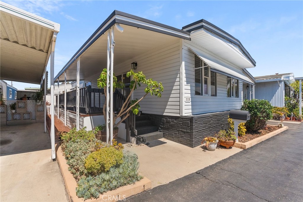 15621 Beach Boulevard 115