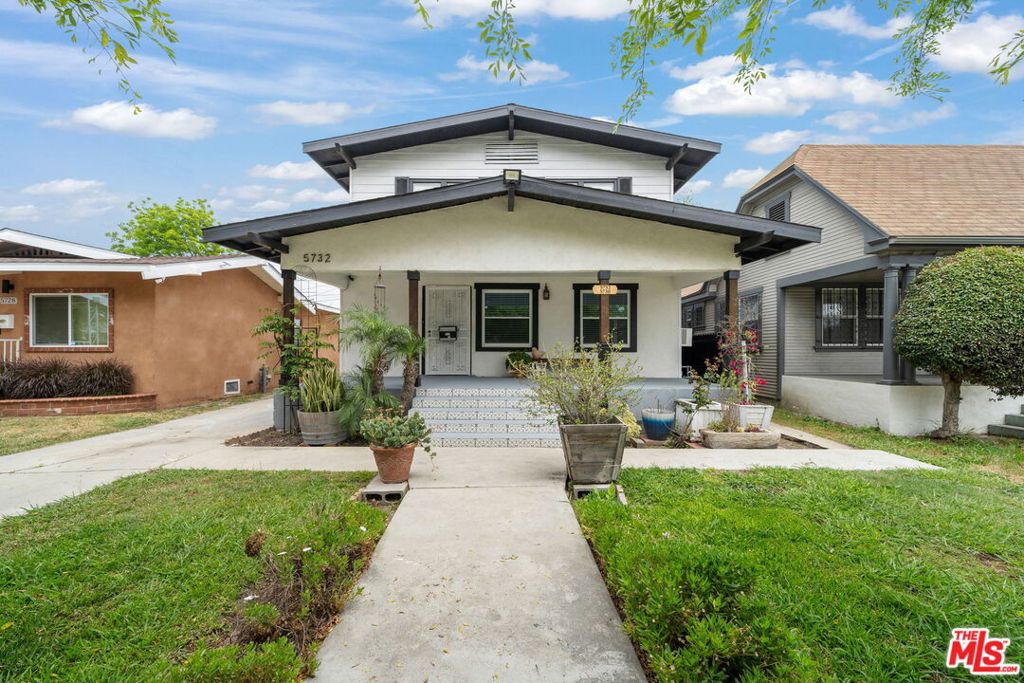 Welcome to this charming 3-bedroom 2-bath single-family home featuring a beautiful, remodeled kitchen and updated bathrooms. A spacious bonus room offers flexibility as a potential 4th bedroom, home office, or playroom. Enjoy comfort year-round with window A/C and heating units. Step outside to your private heated pool, perfect for entertaining or relaxing. Conveniently located, this home blends modern updates with versatile living.