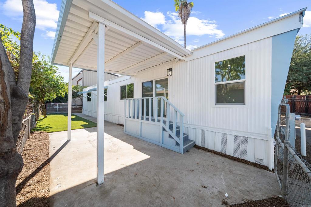 8968 Winter Gardens Blvd 4