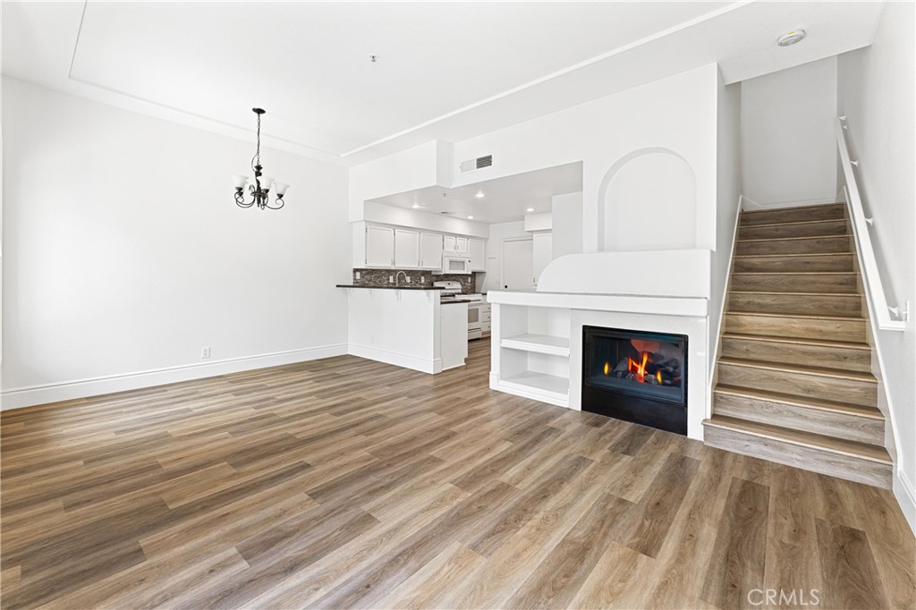 70 Breakers Lane