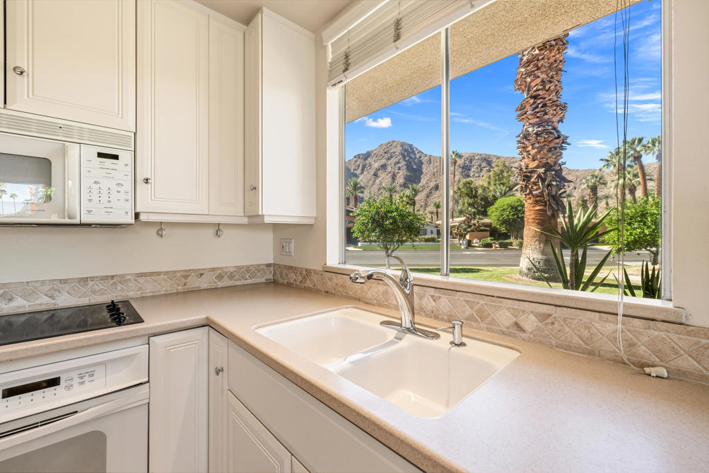 Indian Wells C.C. - Residential