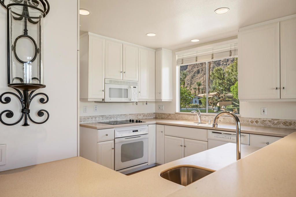 Indian Wells C.C. - Residential