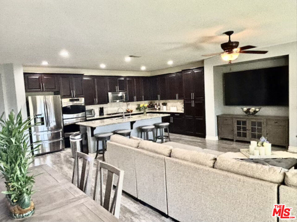 42541 Bradshaw Drive