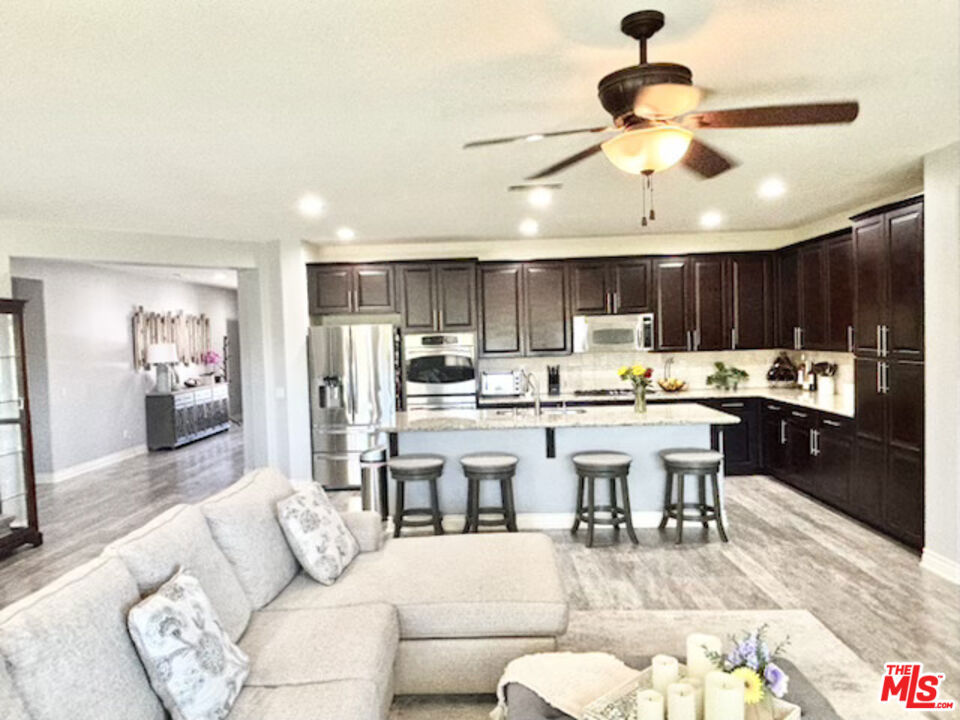 42541 Bradshaw Drive