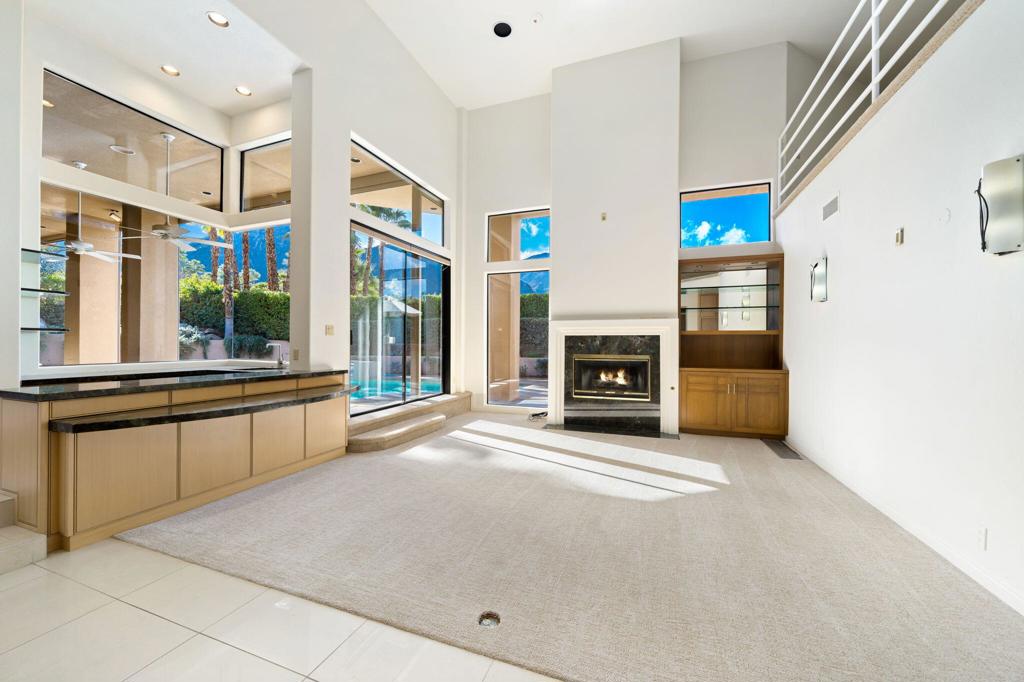 Thunderbird Cove - Residential